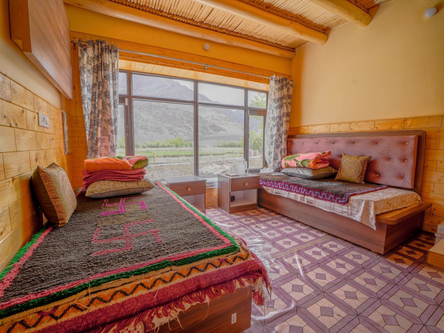 Interior of Zurba Homestay homestay, Chumathang, Changthang, Ladakh